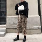 Slit Hoodie / Leopard Midi H-line Skirt