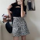 Cut Out Short-sleeve T-shirt / Leopard A-line Skirt
