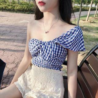 Set: One-shoulder Check Top + Lace Shorts