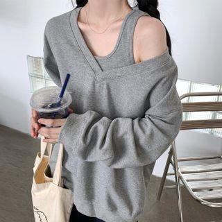 Set: V-neck Sweatshirt + Crop Tank Top