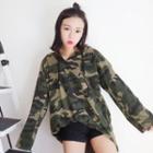 3/4-sleeve Camouflage Hoodie