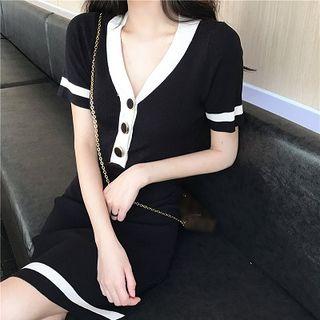 Contrast Trim V-neck Short-sleeve Knit A-line Dress