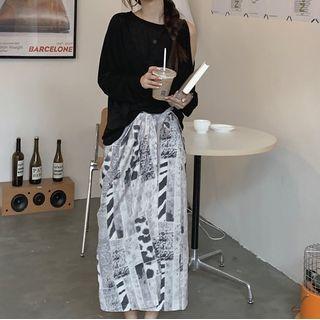 Long-sleeve Plain T-shirt / Print Midi Skirt