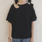 Cut Out Detail Elbow Sleeve T-shirt
