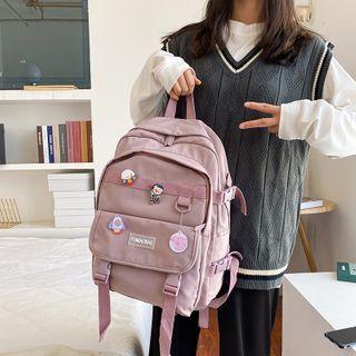 Buckled Backpack / Pin
