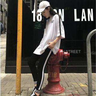 Set: Lettering 3/4 Sleeve T-shirt + Contrast Trim Jogger Pants