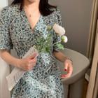 Short-sleeve Floral Print V-neck Mini / Midi Dress
