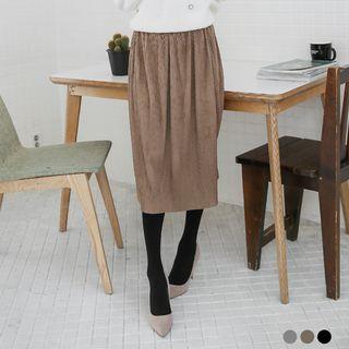 Pleated Side-slit Skirt