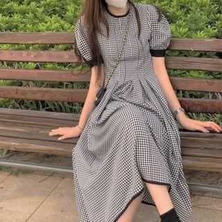Puff-sleeve Gingham Midi A-line Dress Gingham - Black & White - One Size