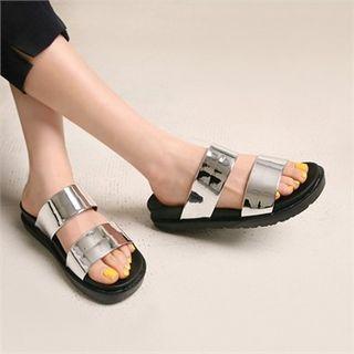 Patent-strap Slippers