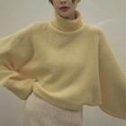 Batwing-sleeve Cropped Sweater