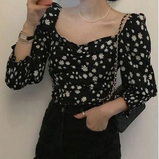 Flower Print Square-neck Blouse Black - One Size