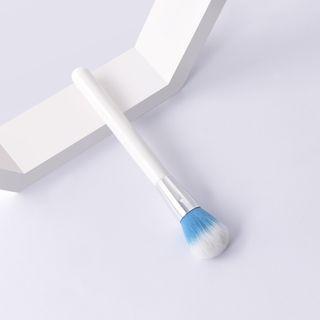 Blush Brush 1-t-01-501 - 1 Pc - White & Silver - One Size