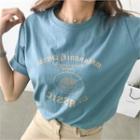 Round-neck Lettering-print T-shirt