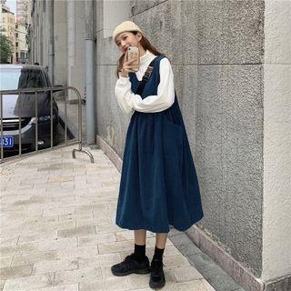 Long-sleeve High-neck Plain T-shirt / Corduroy Jumper Skirt