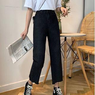 Asymmetrical Hem Cropped Straight-fit Jeans