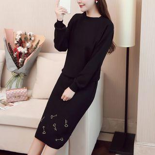 Set: Plain Sweater + Embroidered Knit Skirt