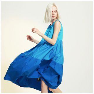 Sleeveless Color Panel Midi A-line Dress Blue - One Size