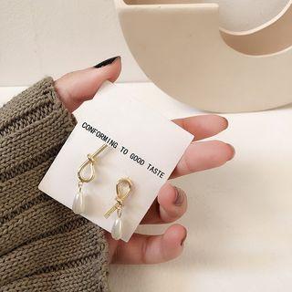 Non-matching Faux Pearl Drop Earring Faux Pearl Drop - Gold - One Size