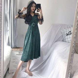 Lace-sleeve Sashed Midi A-line Dress Green - One Size