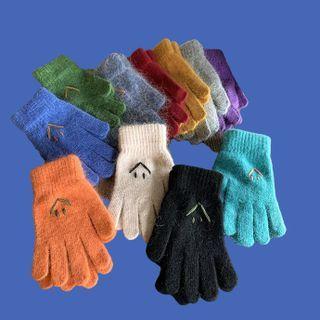 Smiley Face Pattern Gloves