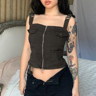 Plain Zip-up Front Sleeveless Top