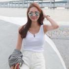 Sleeveless Buttoned Slim-fit Top