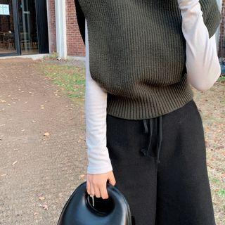 Turtleneck Rib-knit Vest