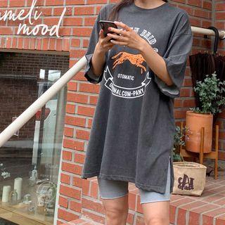 Printed Slit-hem T-shirt