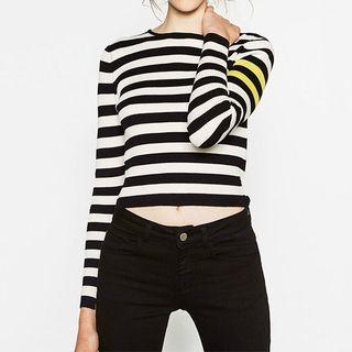 Round Neck Striped Cropped Sweater