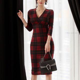 Plaid V-neck 3/4-sleeve Sheath Dress