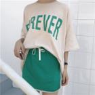 Set: Short-sleeve Lettering T-shirt + Skirt