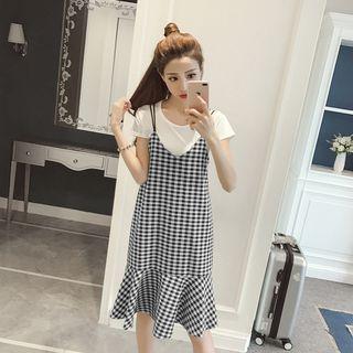 Set: Short-sleeve T-shirt + Gingham Strappy Dress