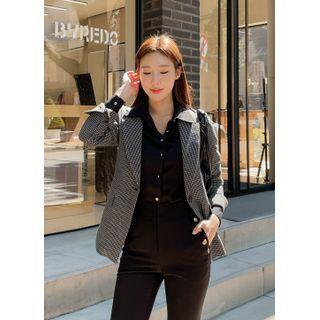Peaked-lapel Checked Blazer