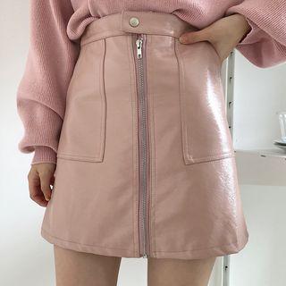 Plain Sweater / Faux Leather A-line Skirt