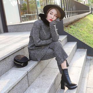 Set: Round-neck M Lange Top + Band-waist Boot-cut Pants