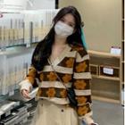 V-neck Floral Sweater / Mini A-line Skirt