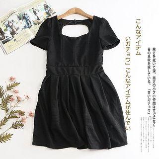 Short-sleeve Cut Out A-line Mini Dress