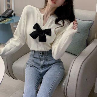 V-neck Ribbon Knit Sweater White - One Size