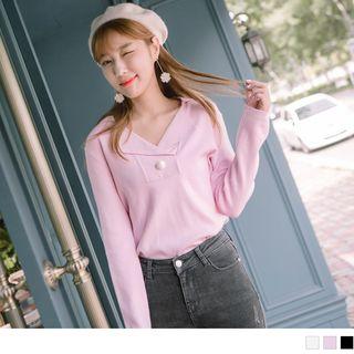 Shell Buttoned Long Sleeve Knit Top