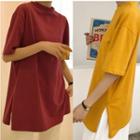 Side Slit Short Sleeve T-shirt