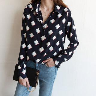 Hidden-button Geometric Pattern Top