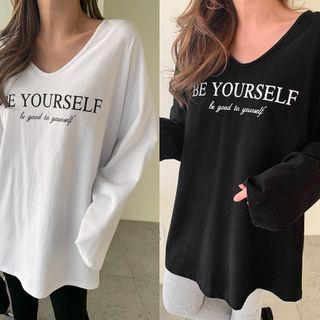 V-neck Letter T-shirt