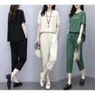 Set: Short-sleeve Letter Print T-shirt + Capri Pants