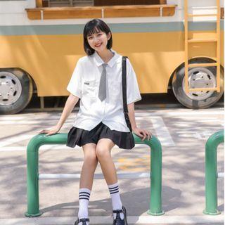 Embroider Oversize Shirt / High-waist Plain Pleated Mini Skirt
