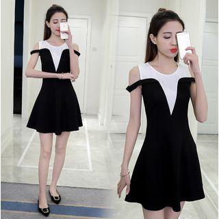 Mock Two-pieces V Detail Cold Shoulder Mini Dress