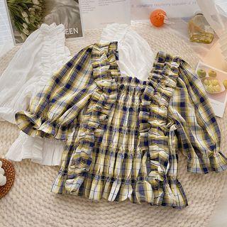 Short-sleeve Square-neck Ruffle-trim Blouse