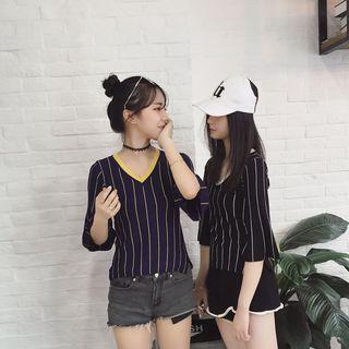 Striped V-neck 3/4-sleeve Top