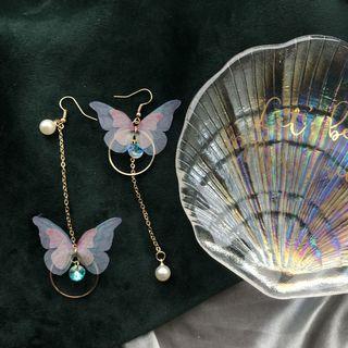 Non-matching Fabric Butterfly Faux Pearl Dangle Earring