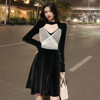 Choker Mesh Trim Long-sleeve A-line Mini Velvet Dress